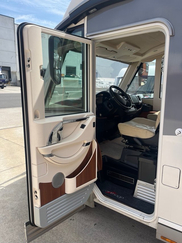 AUTOCARAVANA Carthago51QG Chic e-Line