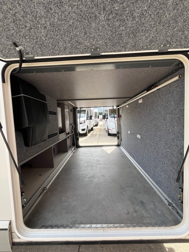 AUTOCARAVANA Carthago51QG Chic e-Line