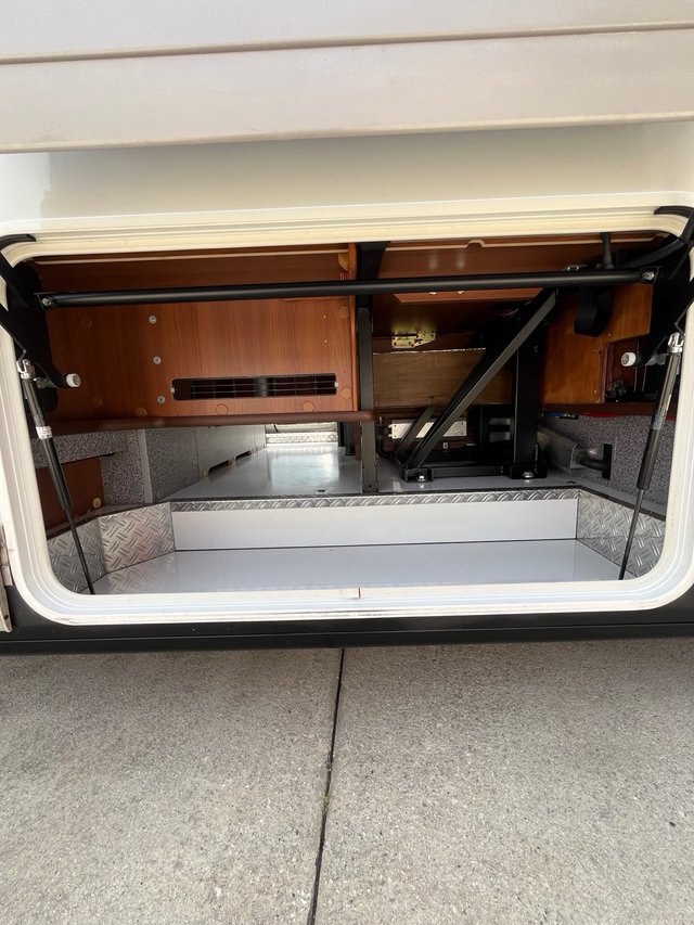 AUTOCARAVANA Carthago51QG Chic e-Line