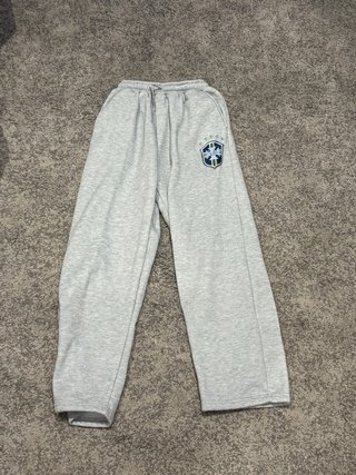 Pantalón de chándal gris