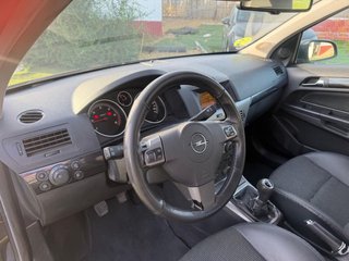 Opel Astra UNICO DUEÑO ETIQUETA B