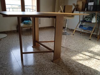 Mesa plegable de madera