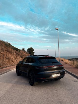 Porsche Macan 2021