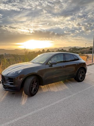 Porsche Macan 2021