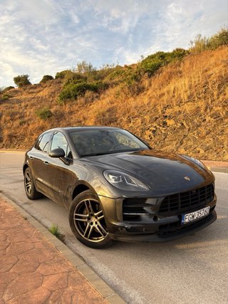 Porsche Macan 2021