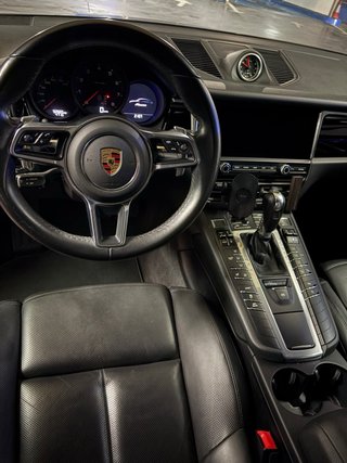 Porsche Macan 2021