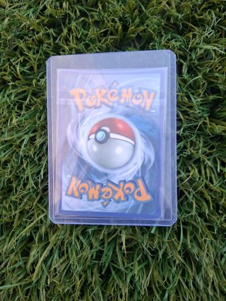 Carta Pokémon Mew VMAX Arcoíris