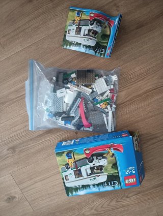 Lego City Autocaravana 60057