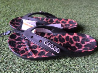 Chanclas Crocs Leopardo Remix