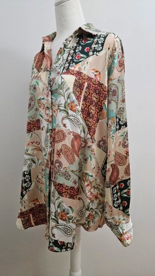 Blusa estampada Zara talla L