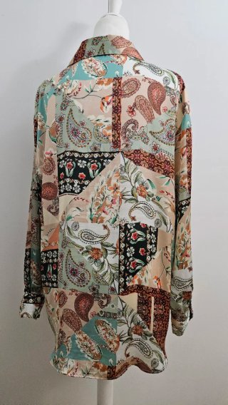 Blusa estampada Zara talla L