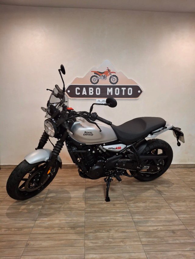 Royal Enfield Guerrilla 450 Plata