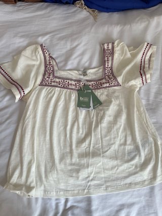 Blusa Hoss Intropia bordada talla S