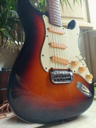 Fenix 1989 Korea Young Chang Stratocaster Fender