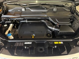 Land Rover Discovery Sport HSE TD4