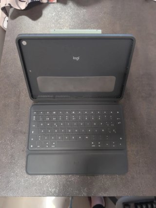 Funda Logitech Rugged Folio iPad 7/8/9 Gen