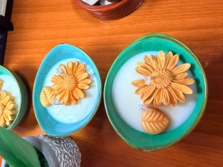 Velas Aromáticas Florales Doradas