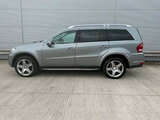 Mercedes-Benz  GL 2010