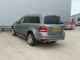Mercedes-Benz  GL 2010