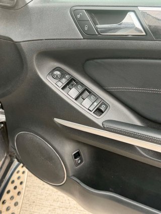 Mercedes-Benz  GL 2010