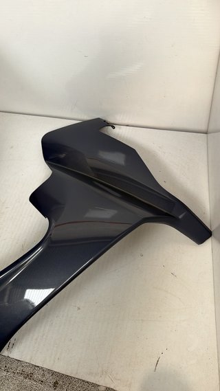 Carenado lateral frontal derecho para Aprilia, Atlantic 125. REF. DIS 105514