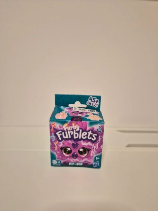 Furby Furblets Hip-Hop Morado