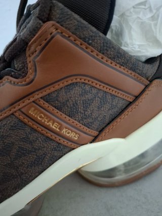 Zapatillas Michael Kors Marrones y Doradas