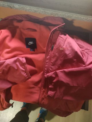 Chaqueta Nike Roja y Rosa