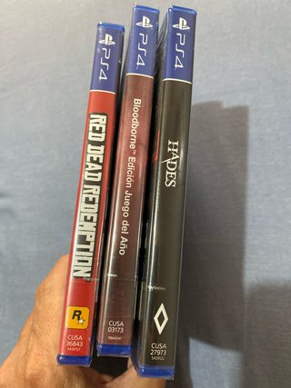 3 Juegos PS4 Precintados: Red Dead, Bloodborne, Ha