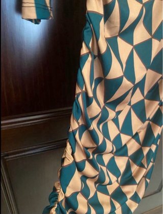 Vestido estampado geométrico manga larga