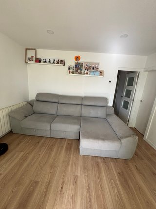 Sofá modular gris de tela