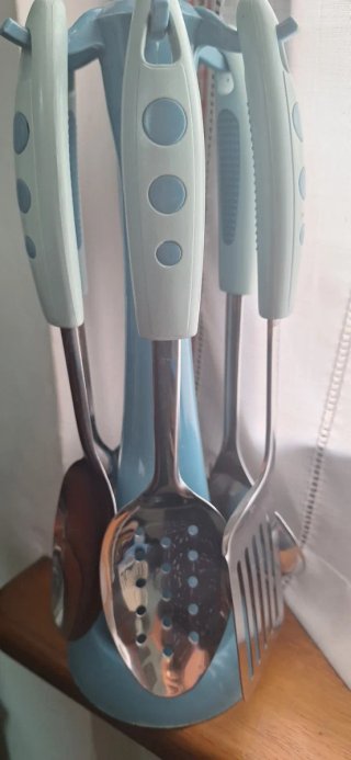 Set Utensili Cucina con Supporto