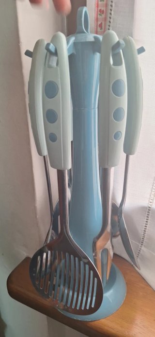 Set Utensili Cucina con Supporto