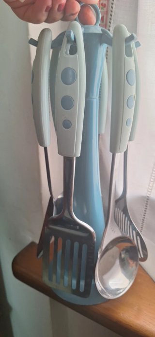 Set Utensili Cucina con Supporto