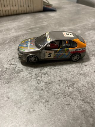 Coche Scalextric Seat León 5 VINYES