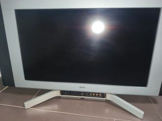 Televisor Loewe Plata y Negro