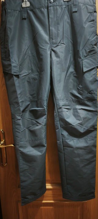 Pantalón senderismo Crivit impermeable gris