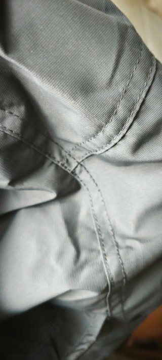 Pantalón senderismo Crivit impermeable gris