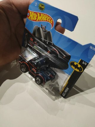Hot Wheels Batmobile Serie TV Clásica Tooned