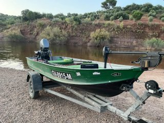 Embarcación Bass Boat