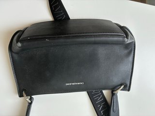 Bolso bandolera Calvin Klein negro