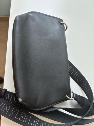 Bolso bandolera Calvin Klein negro