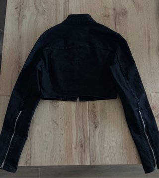Chaqueta vaquera corta Zara Negra