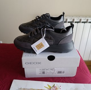 Zapatillas Geox Piel Talla 36 de 99.90€