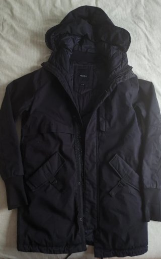 Parka Pull&Bear con capucha Talla M