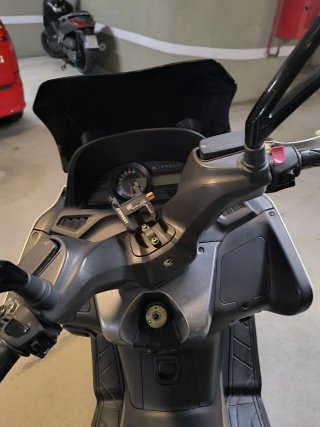 Kymco Xciting 400i Maxi Scooter