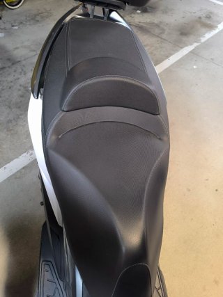 Kymco Xciting 400i Maxi Scooter