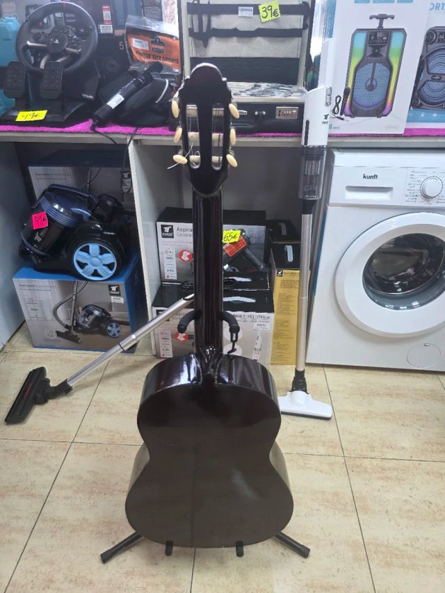 Guitarra Hohner MC05