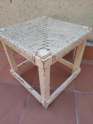 Banqueta taburete antiguo enea y madera maciza