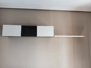 Mueble de salón moderno blanco y negro